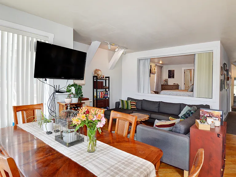 2215 Yale Ave E #Penthouse P — Photo 7