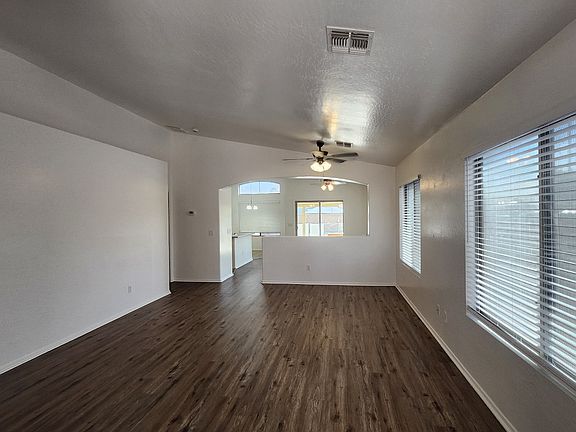 4th image of 6019 N Milano Ct