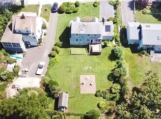 41 Landing Rd, Huntington, NY 11743