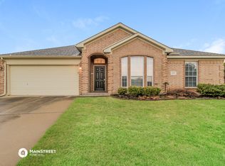4901 Saddlehorn Dr, Arlington, TX 76017