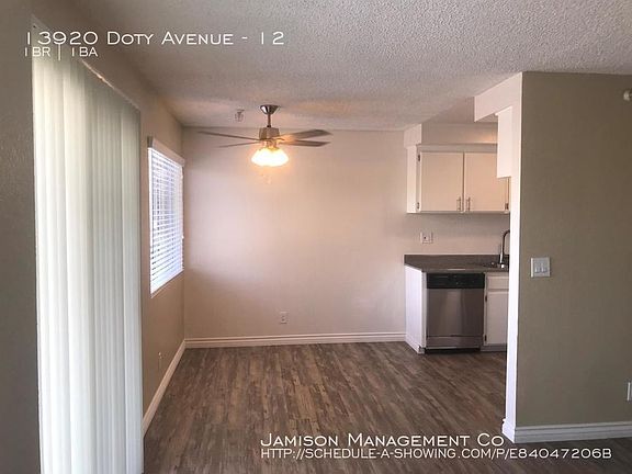 3rd image of 13920 Doty Ave #12
