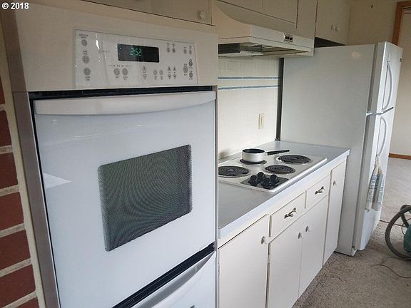 5th image of 6209 NE 70th St