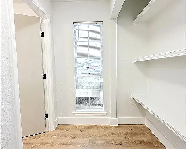 218 SE Surrey Pl — Photo 25