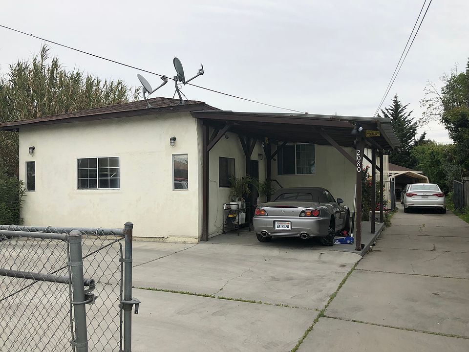 1st image of 2080 Glen Way