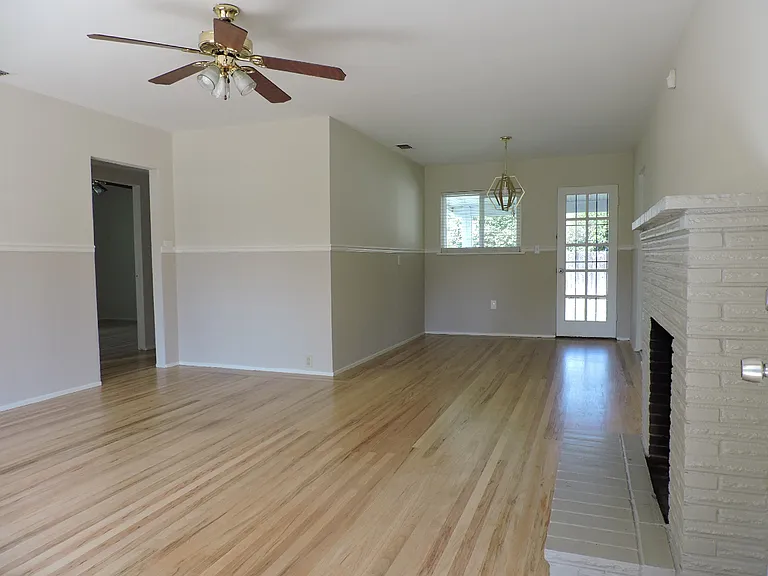 4428 Cabrillo Way — Photo 3