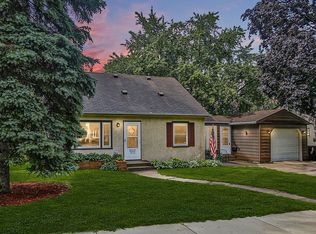 1616 3rd St E, Saint Paul, MN 55106