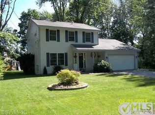 16844 Virginia Ave, Spring Lake, MI 49456