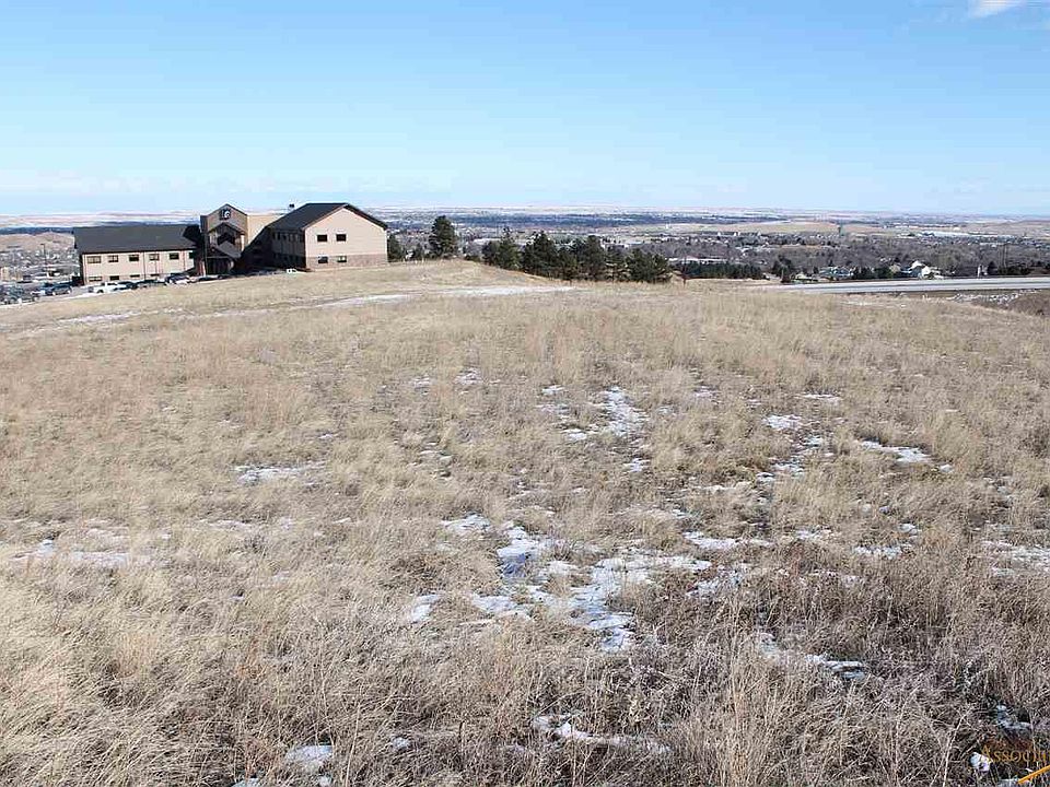 2nd image of 3032 Tower Rd