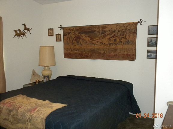 5th image of 20618 10th Ave E