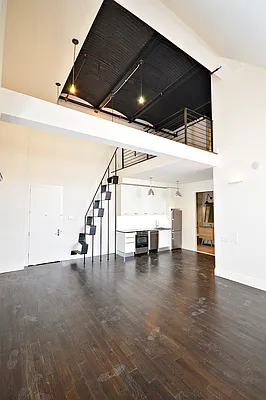 Rented by Sam Tabak | media 79