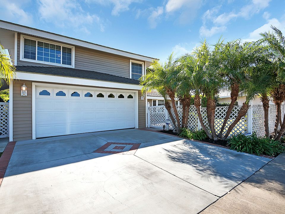 2nd image of 1095 El Camino Dr