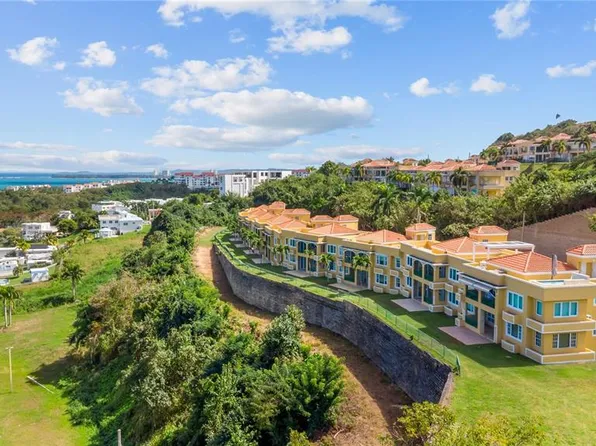 Calle 10 E #101, Rio Grande, PR 00745