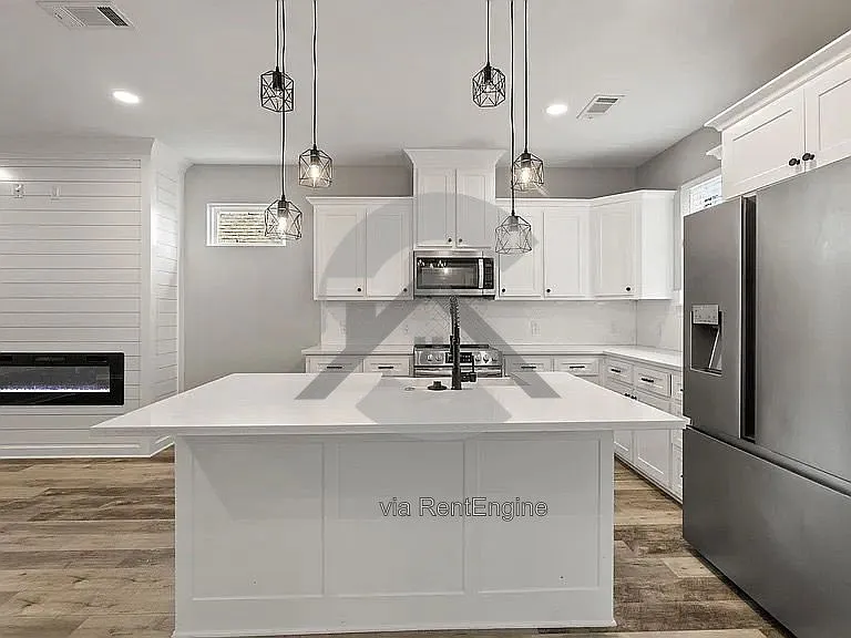 1725 Rohan Cir — Photo 9