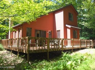 342 Ridge Rd, Pocono Lake, PA 18347