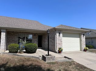 2052 Pelican Dr, Franklin, IN 46131