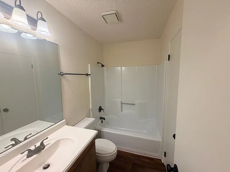 2B Westbrook Cir — Photo 14
