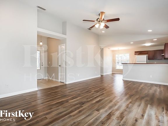 4th image of 337 Majestic Gardens Dr