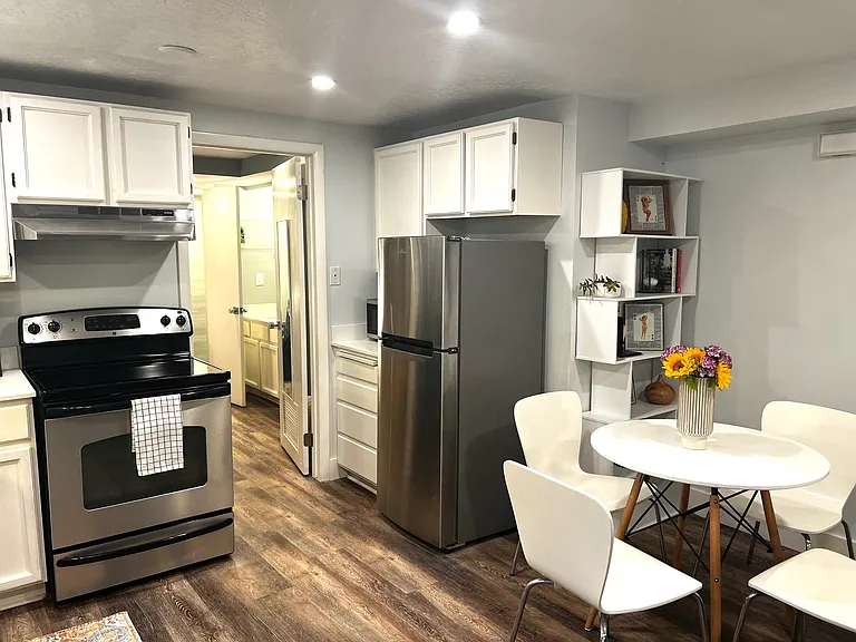 172 N Canyon Rd #B — Photo 19