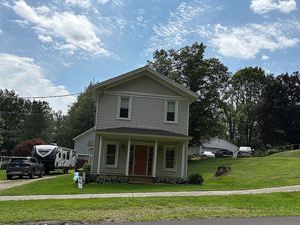 1st image of 653 Center St