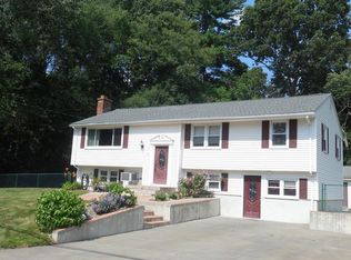 35 Richardson Rd, Hudson, MA 01749