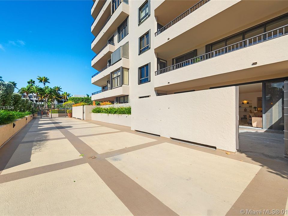 1st image of 251 Crandon Blvd APT 120