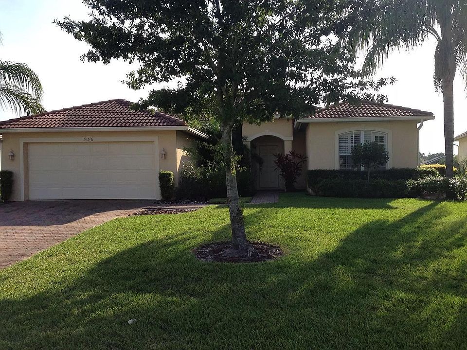1st image of 556 NW Waverly Cir