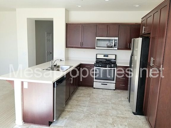 4th image of 13457 Maxwell Ct