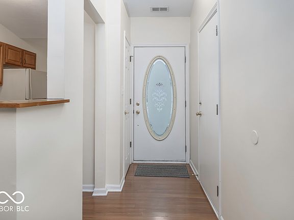4th image of 8520 Bison Woods Ct