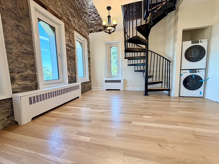 155 Beacon Hill Dr #8 — Photo 8