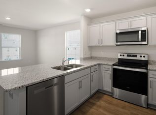 3202 Alibird Ln, Carthage, NC 28327