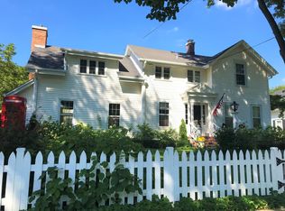 210 E Liberty St, Barrington, IL 60010