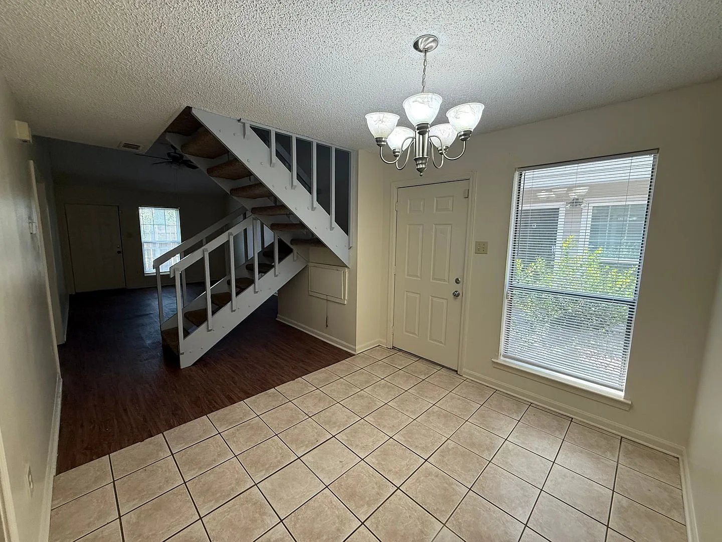 3bd 2ba Townhome — Photo 3
