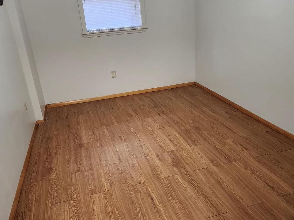 2nd image of 9506 Avenue B #R1