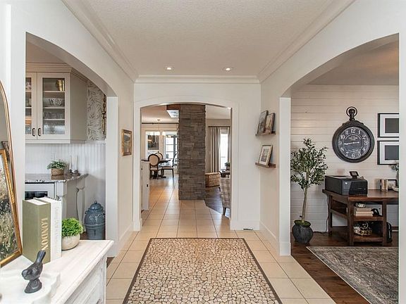 3rd image of 21 N Dandell Close