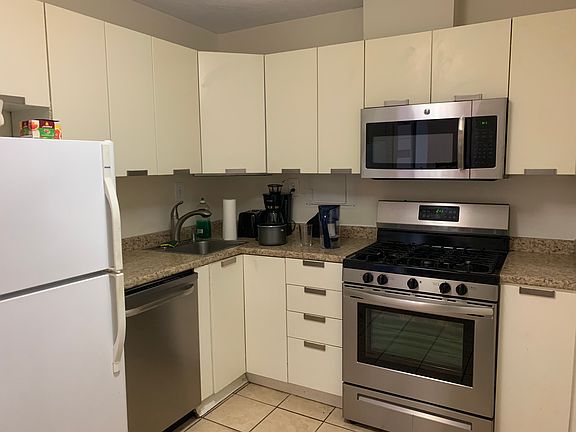 5th image of 4600 S Four Mile Run Dr APT 608