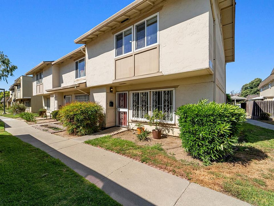 1st image of 2681 Rosalinda Ct