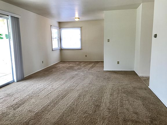4th image of 4855 Mount Frissell Dr