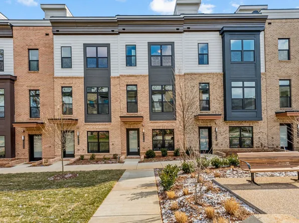 2116 Tysons Ridgeline Rd, Falls Church, VA 22043