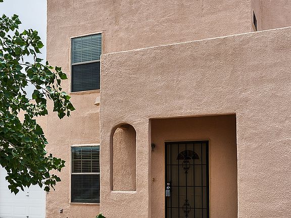 2nd image of 3621 Wax Palm Pl