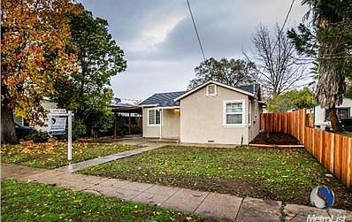 5th image of 214 Duranta St