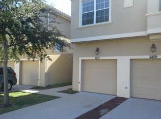 2811 Oakwater Dr, Kissimmee, FL 34747