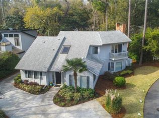 11 Dolphin Point Ln, Hilton Head Island, SC 29926