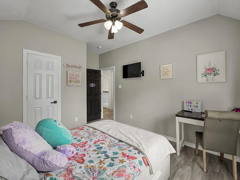 3215 Canterbury Ln — Photo 27