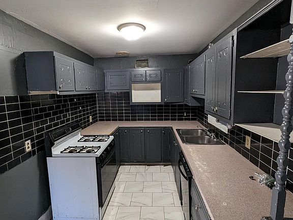 3rd image of 4615 S Millwood Ave