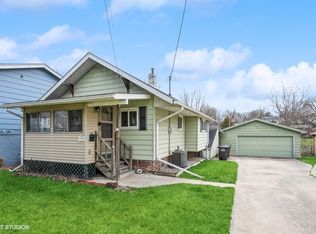 1018 Hackley Ave, Des Moines, IA 50315