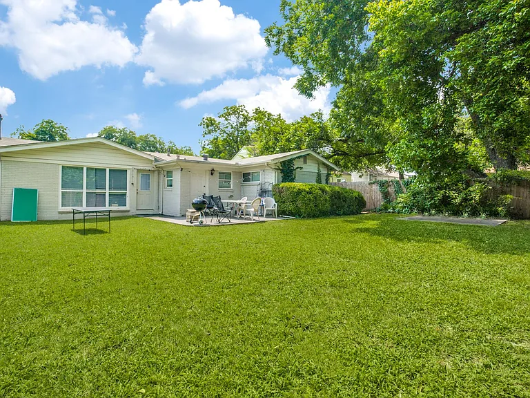 3612 Winston Rd — Photo 6