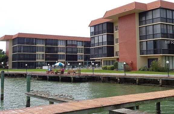 5th image of 19701 Gulf Blvd APT 315