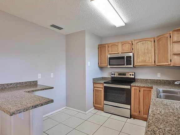5th image of 4435 Tarpon Dr