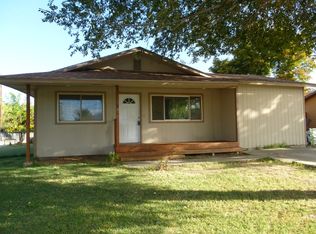 1807 Queen St, Grandview, WA 98930