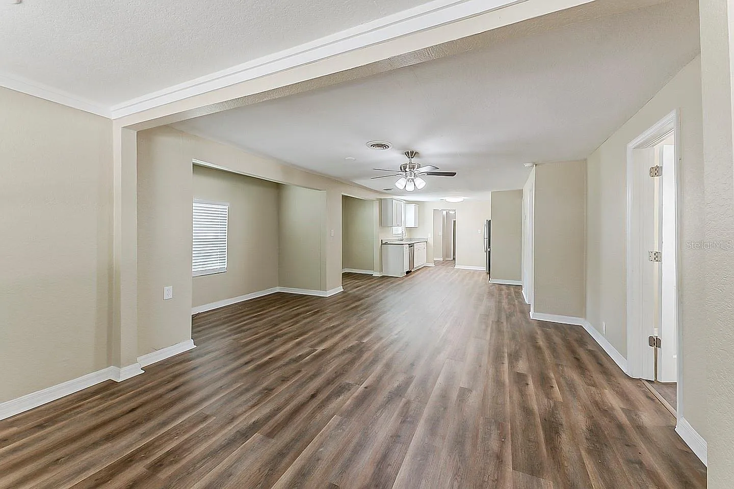 5 bed, 2000 sqft, $2,495 — Photo 3